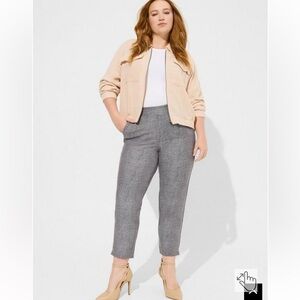 Pull on  relaxed taper luxe pointe high rise pants